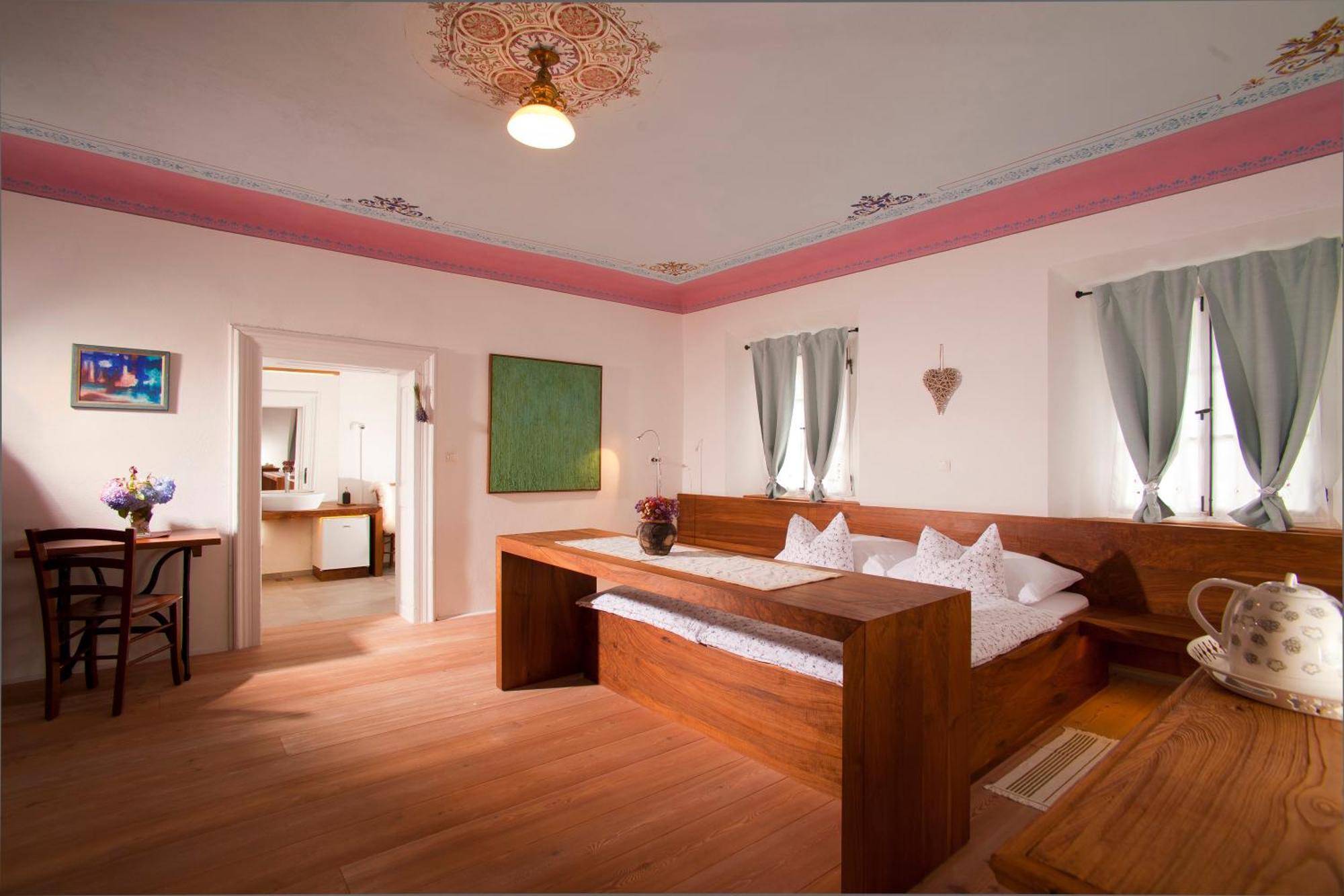 Juvanova Hisa - Apartments And Rooms Luče Esterno foto
